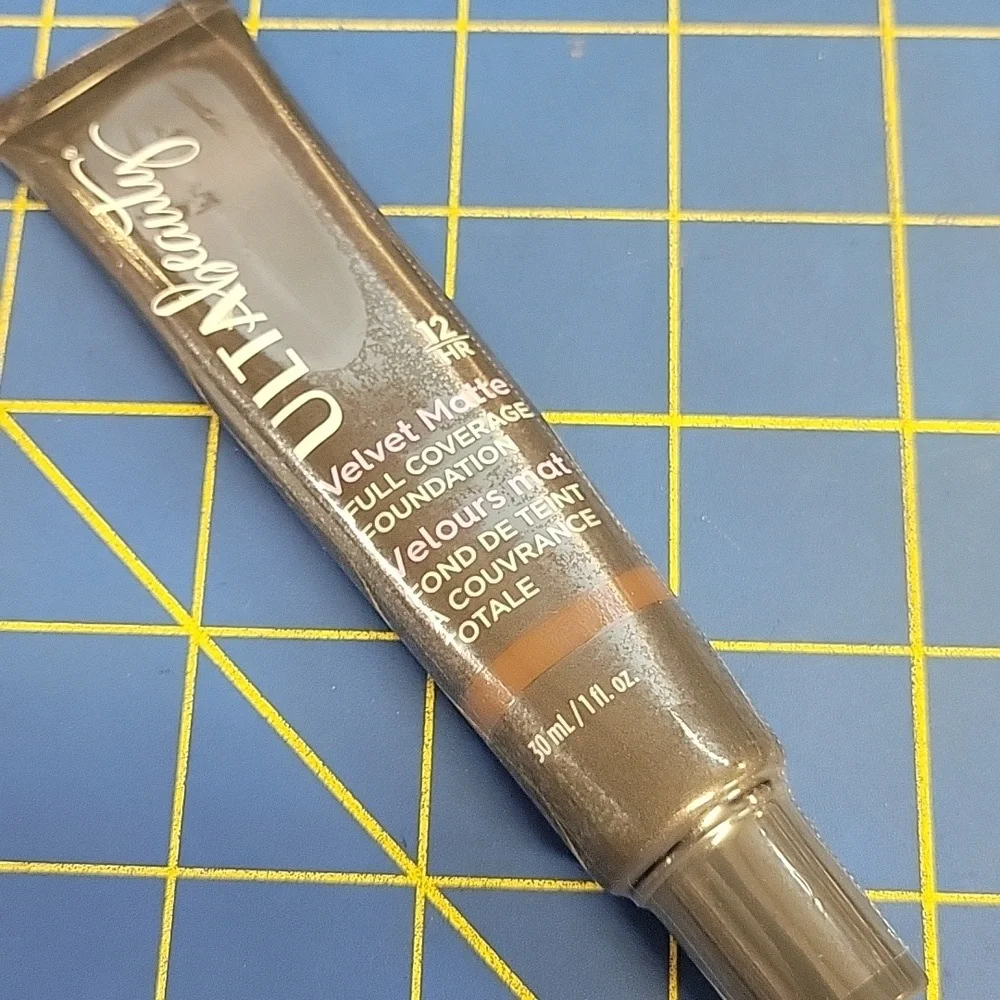 Ulta Beauty Collection Velvet Matte Longwear Foundation 30ml Dark Neutral New
